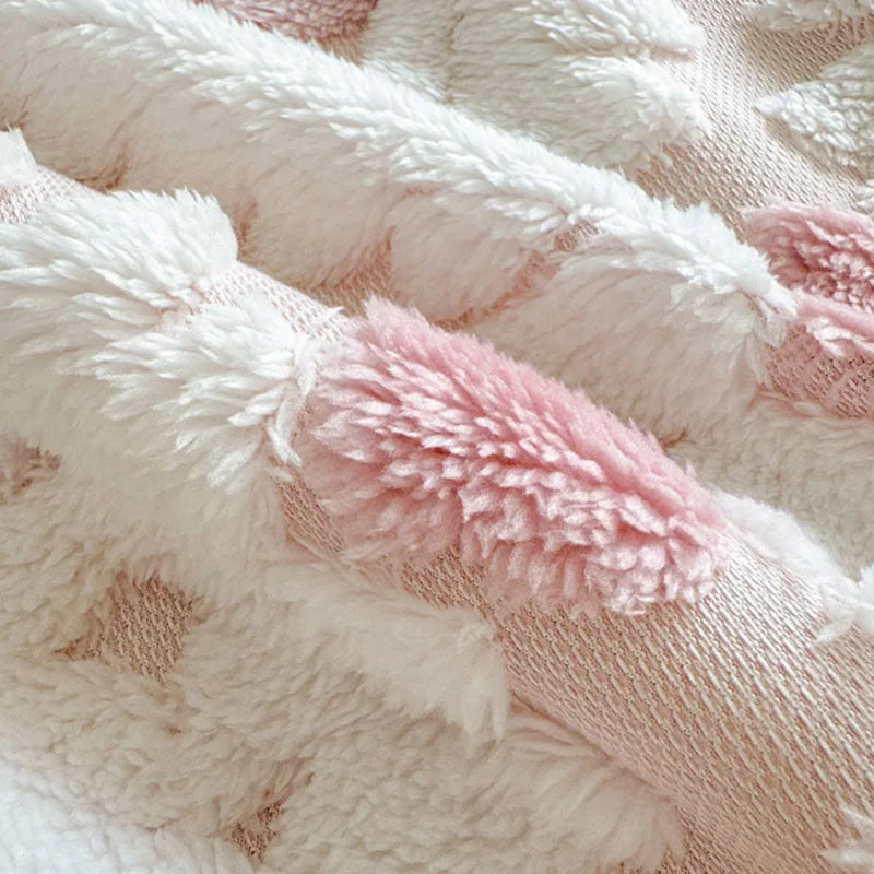 DecorBites™ Geometric Jacquard Taff Velvet Blanket Lamb Wool Warm Nap Bed Sheets