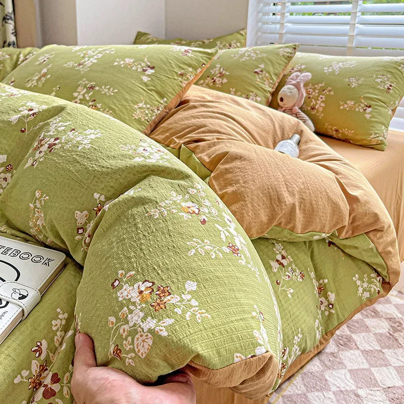 DecorBites™ Cartoon Pattern Cotton Bedding Set with Double-Layer Quilt Cover & Super Soft Bedsheet