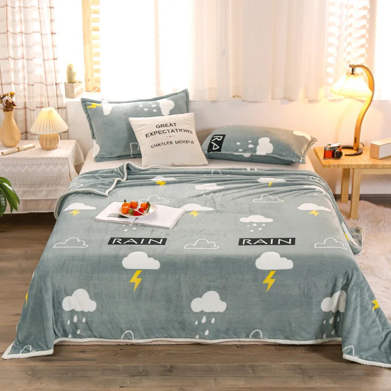 DecorBites™ Cozy Checkered Fleece Blanket for All Seasons