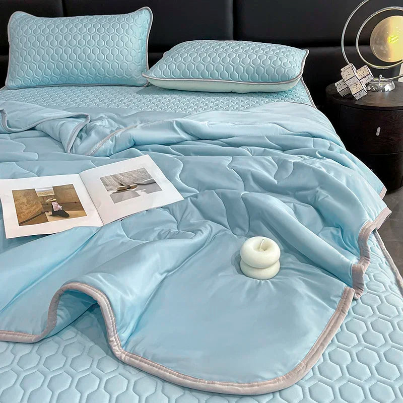 DecorBites™ Cool Summer Blanket Set with Latex Bed Mat - Lightweight Breathable Comforter Bedding