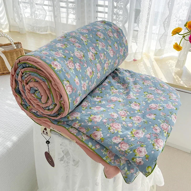 DecorBites™ Breathable Double Gauze Queen Quilt with Soya Fibre Filling