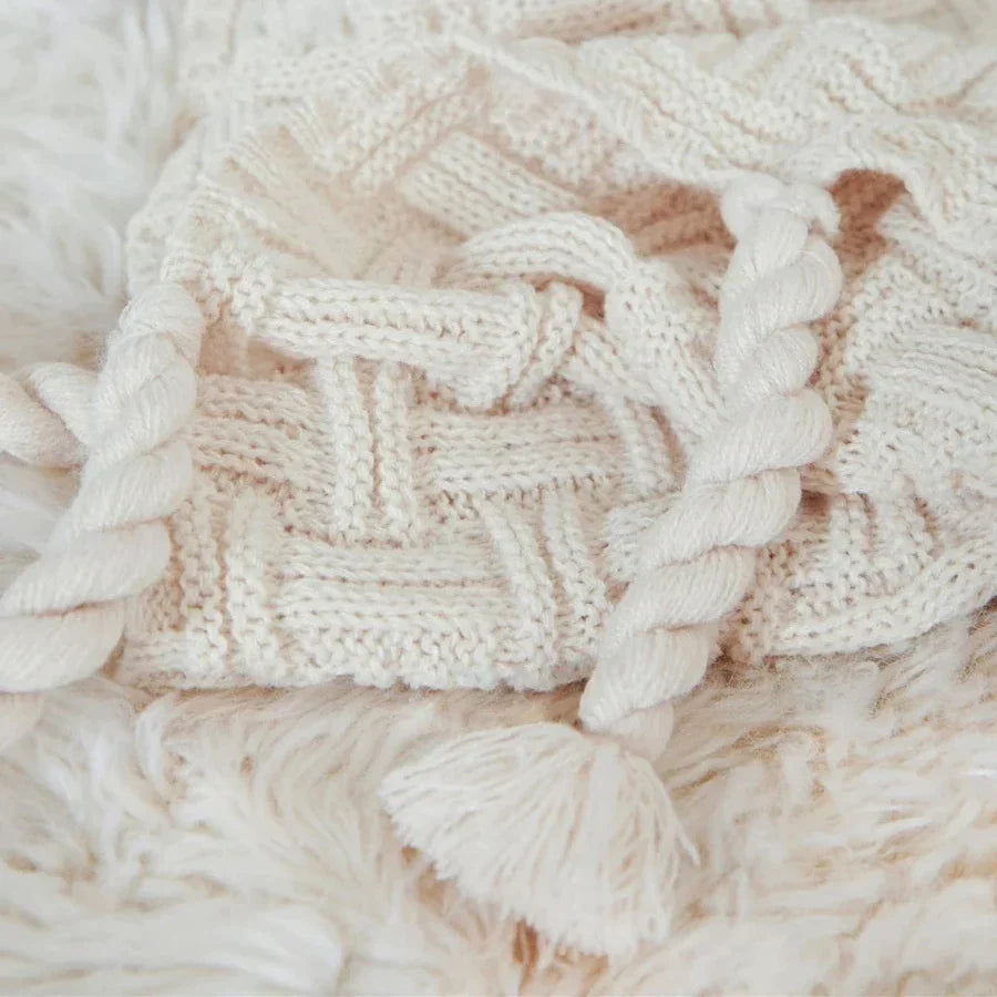 DecorBites™ Cozy Fringed Plaid Throw Blanket - Soft Knitted Acrylic Sofa Blanket for Home Décor & Bedding