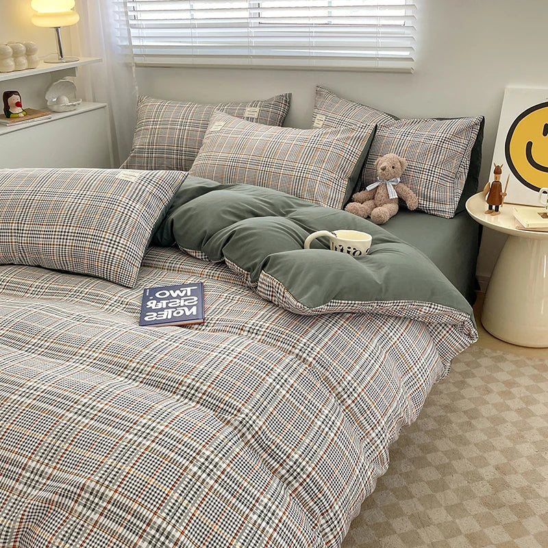 DecorBites™ Cozy Nordic Plaid Bedding Set - Queen/King Size
