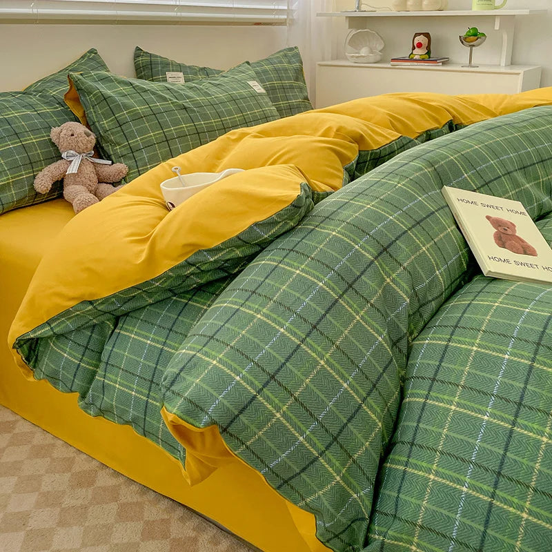 DecorBites™ Cozy Nordic Plaid Bedding Set - Queen/King Size