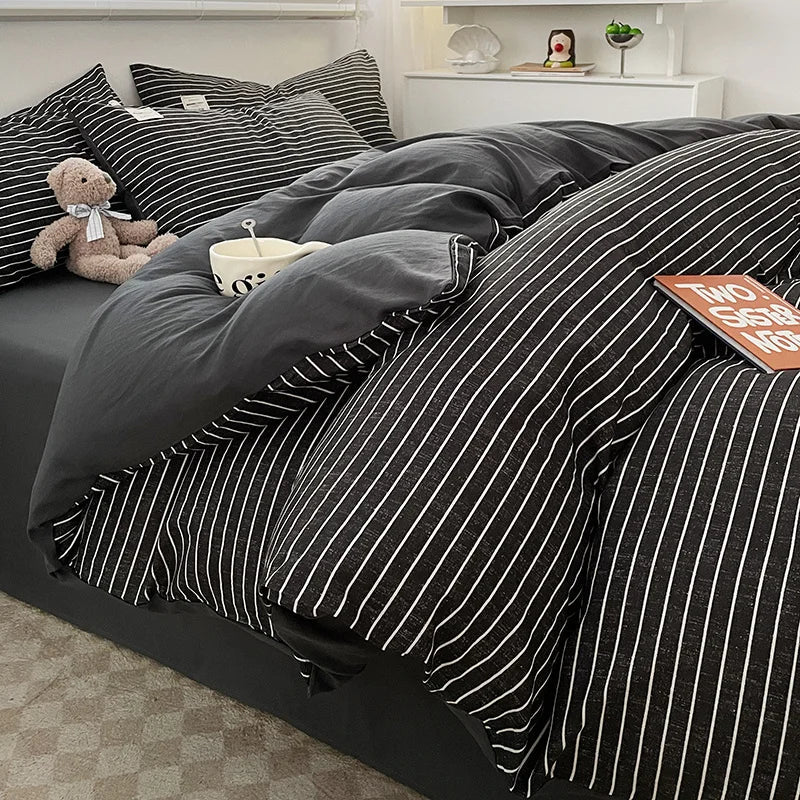 DecorBites™ Cozy Nordic Plaid Bedding Set - Queen/King Size