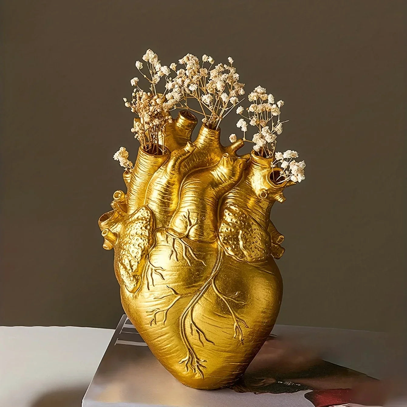 DecorBites™ Anatomical Heart Resin Vase - Glam Decor