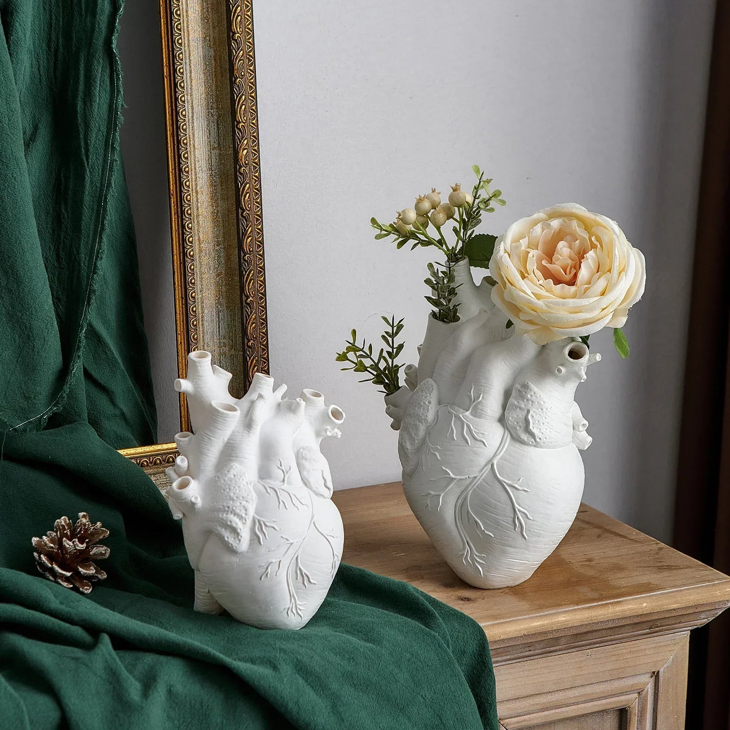 DecorBites™ Anatomy Heart Vase - Unique Valentine's Day Gift