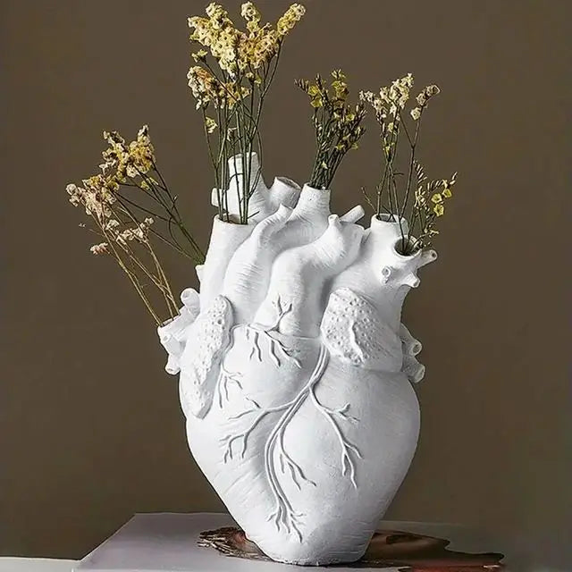 DecorBites™ Heart Shape Resin Vase - 4 Colors