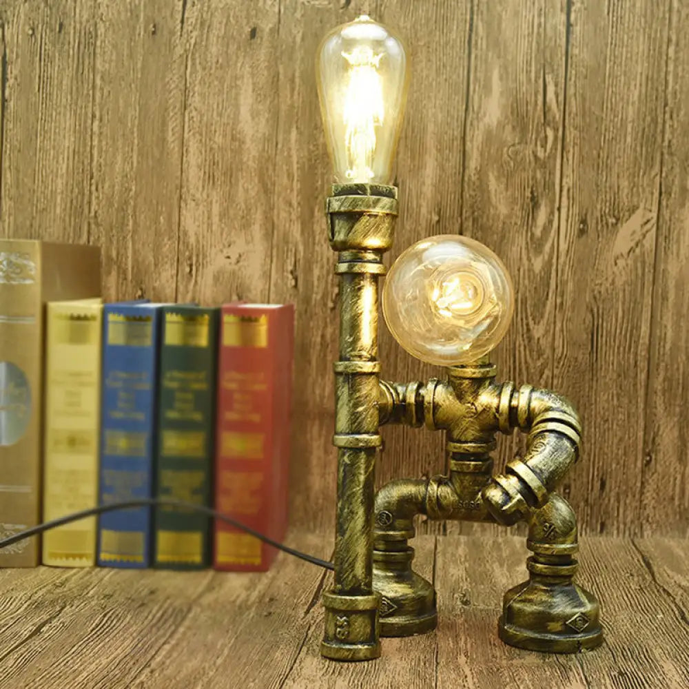DecorBites™ Industrial Metal Water Pipe Nightstand Lamp - Stylish Dorm Room Decoration Light