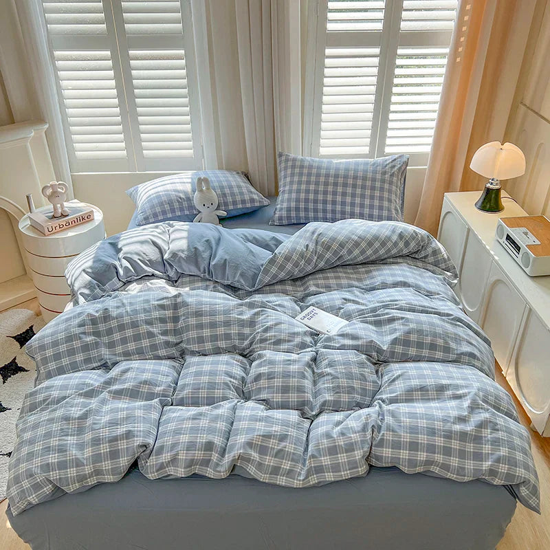 DecorBites™ Luxurious 2024 Grid Lattice Bedding Set