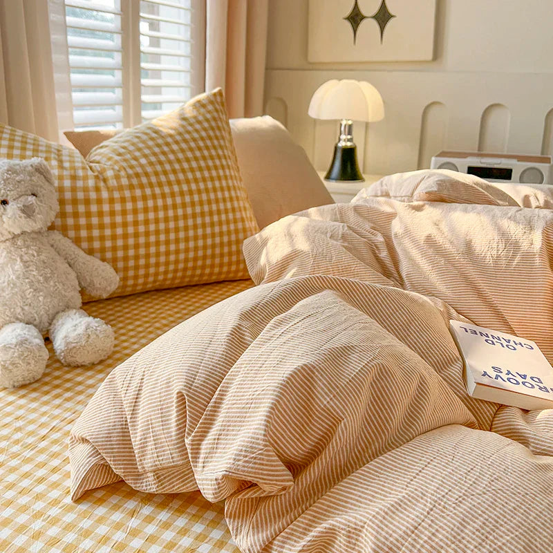 DecorBites™ Luxurious 2024 Grid Lattice Bedding Set