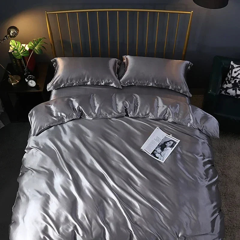 DecorBites™ Luxurious Bedding Set