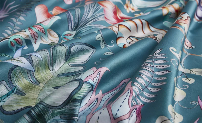 DecorBites™ Luxury Flamingo Leaf Bedding Set | Cotton | Queen & King Size