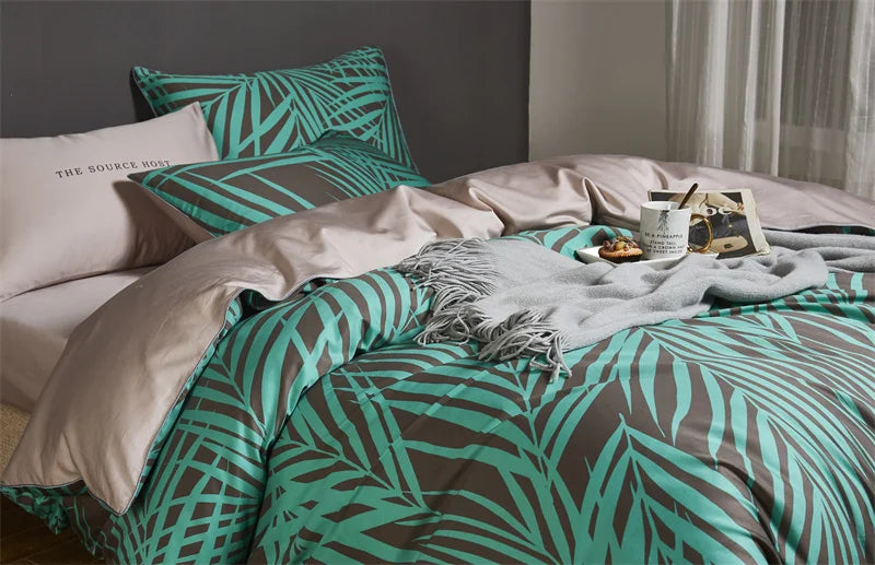 DecorBites™ Luxury Flamingo Leaf Bedding Set | Cotton | Queen & King Size