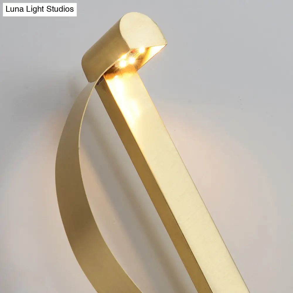 DecorBites™ Minimalistic Brass Curve LED Wall Mount Light: Stylish Metal Sconce for Living Room