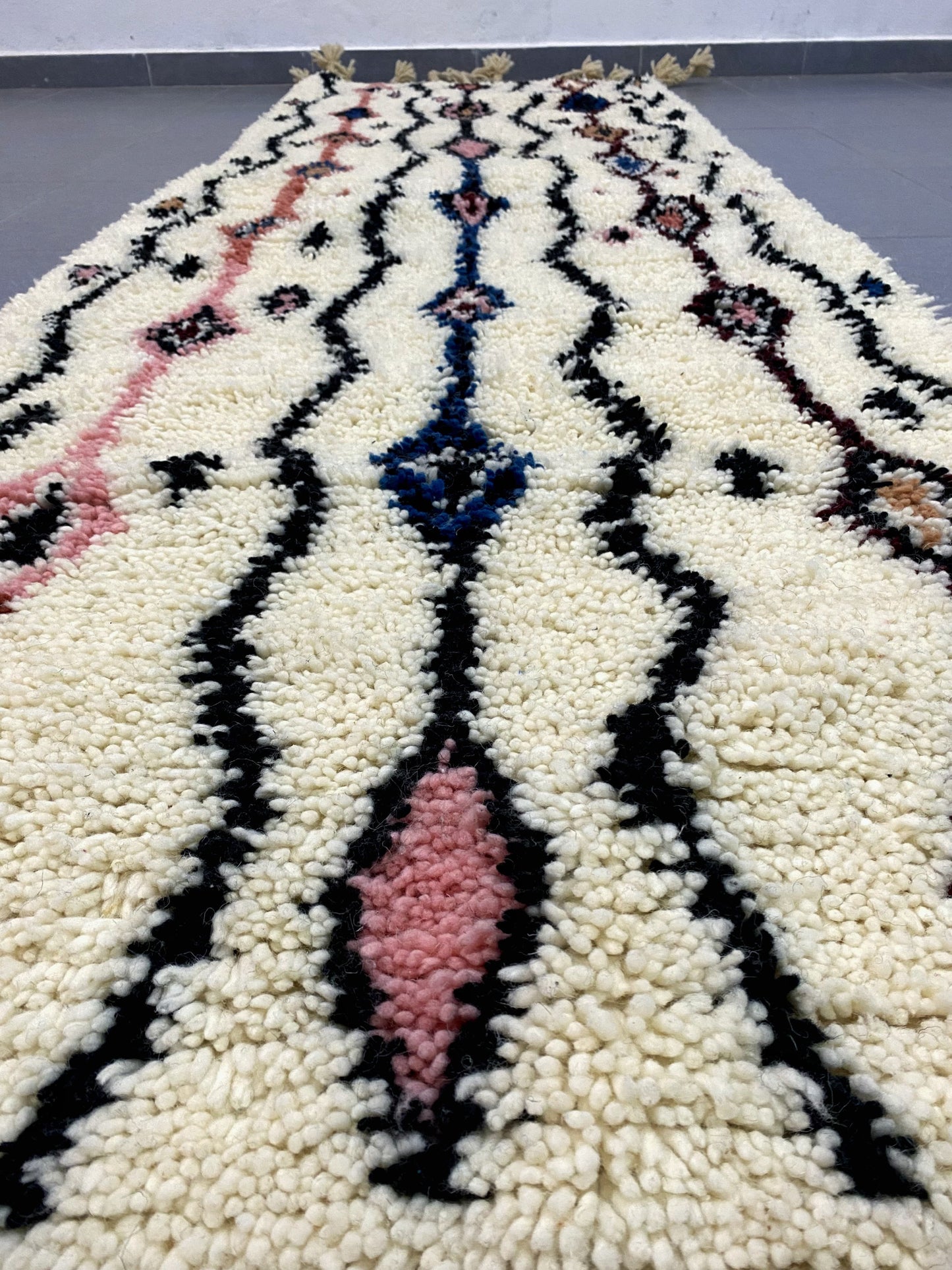 DecorBites™ Moroccan Handmade Beni Ouarain Rug 2.5m x 0.7m