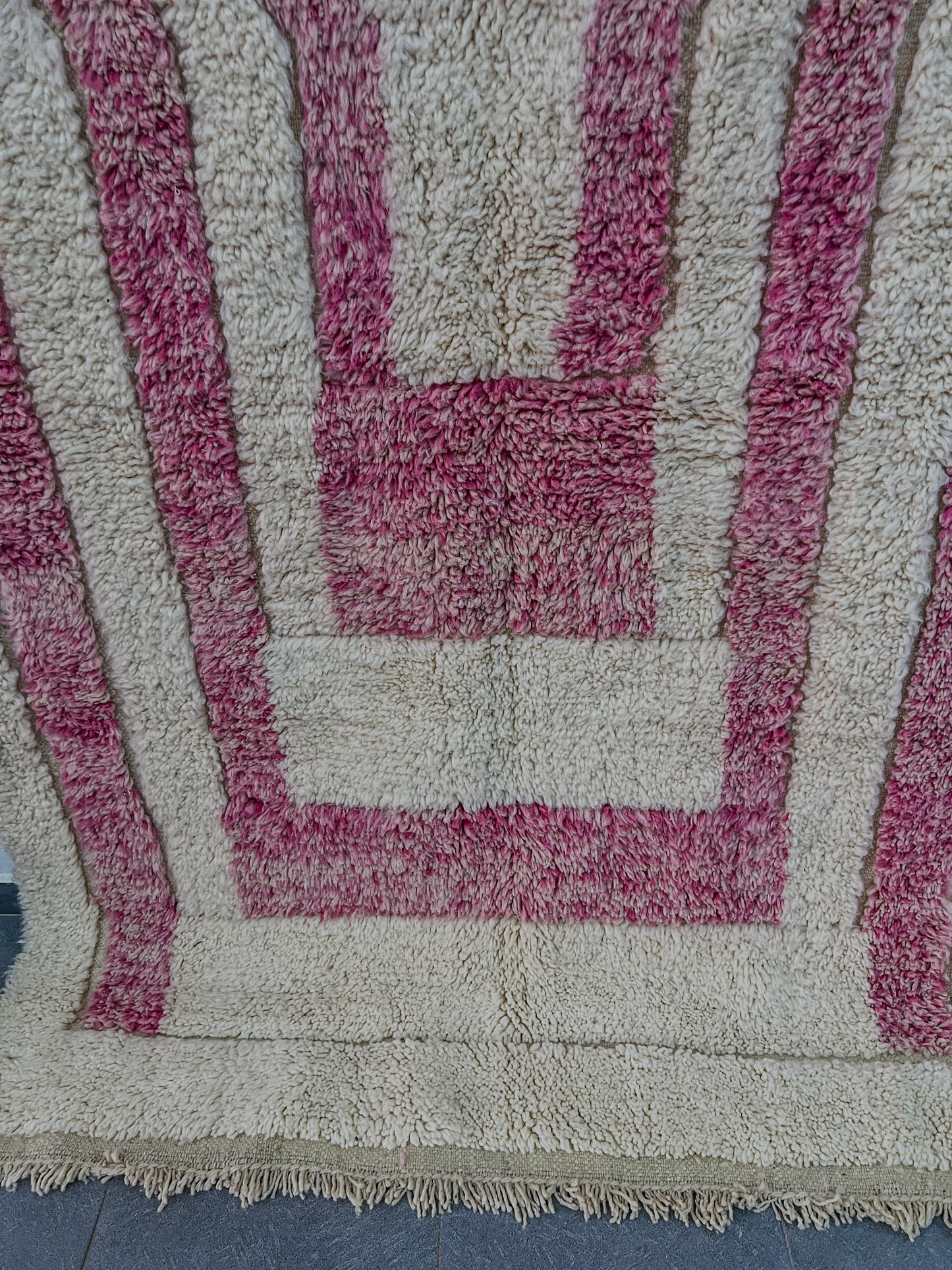 DecorBites™ Moroccan Handmade Beni Ouarain Rug 2.5m x 1.5m