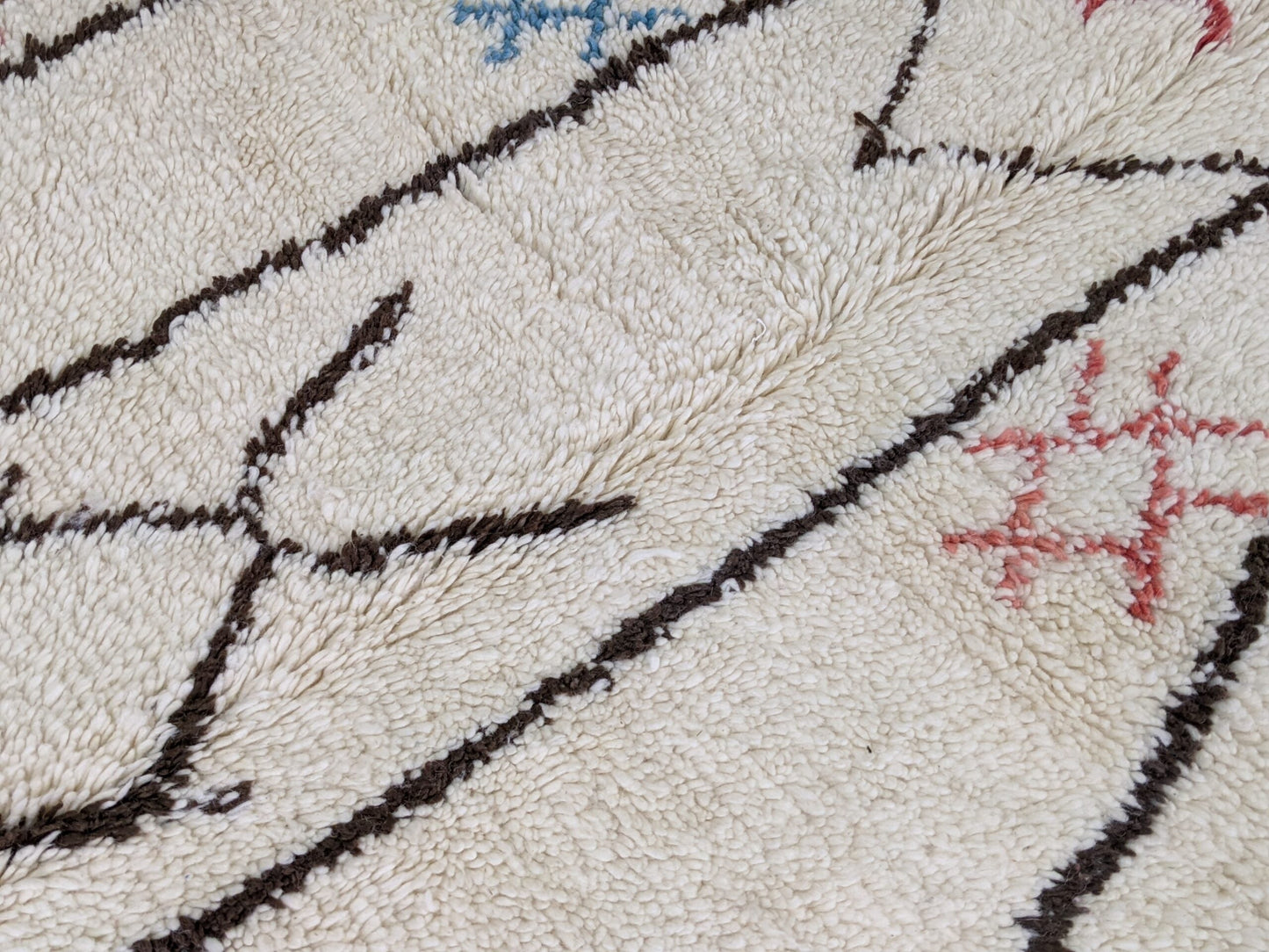 DecorBites™ Moroccan Handmade Traditional Azilal Rug 253 X 165 Cm