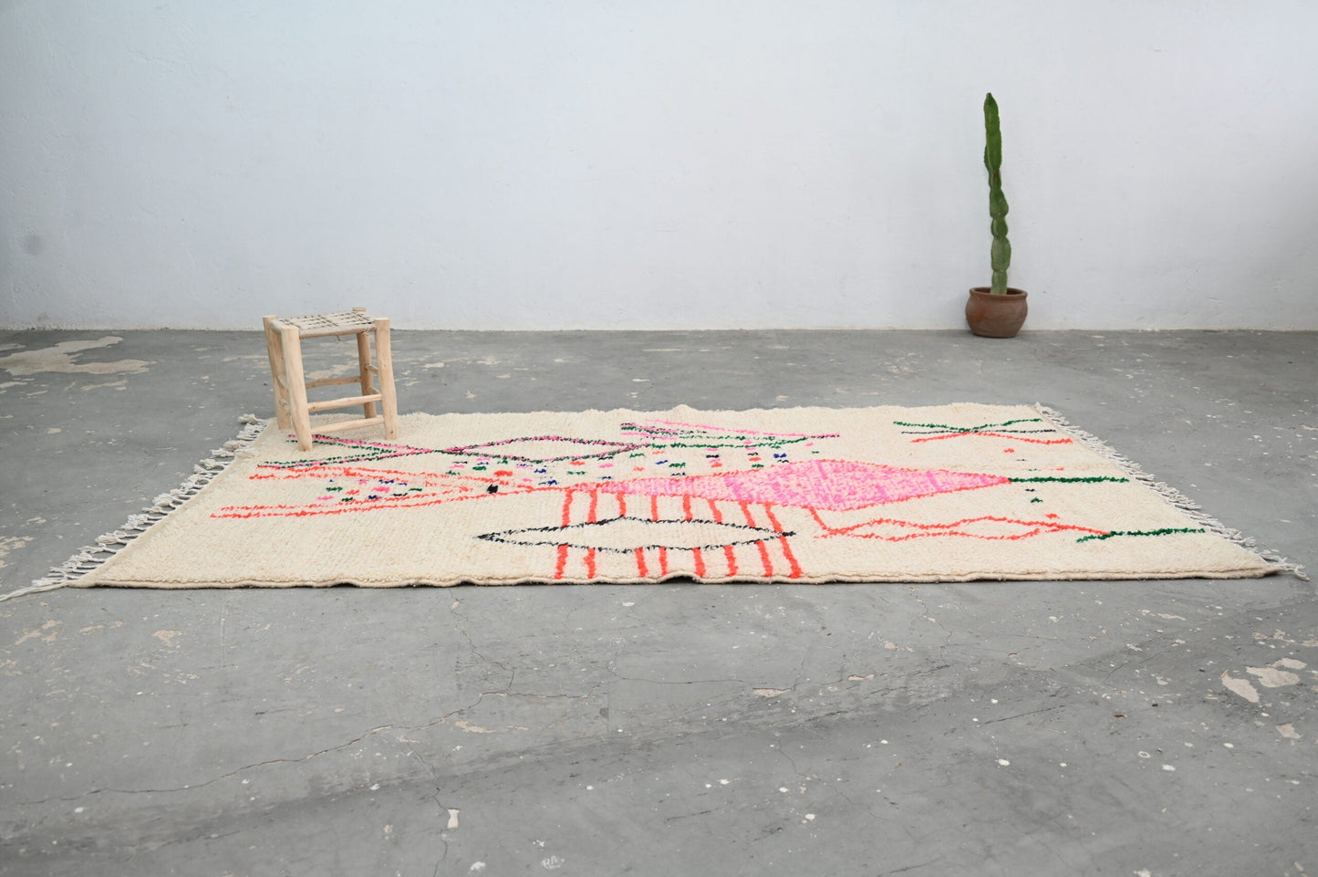 DecorBites™ Moroccan Handmade Traditional Azilal Rug 268 X 157 cm
