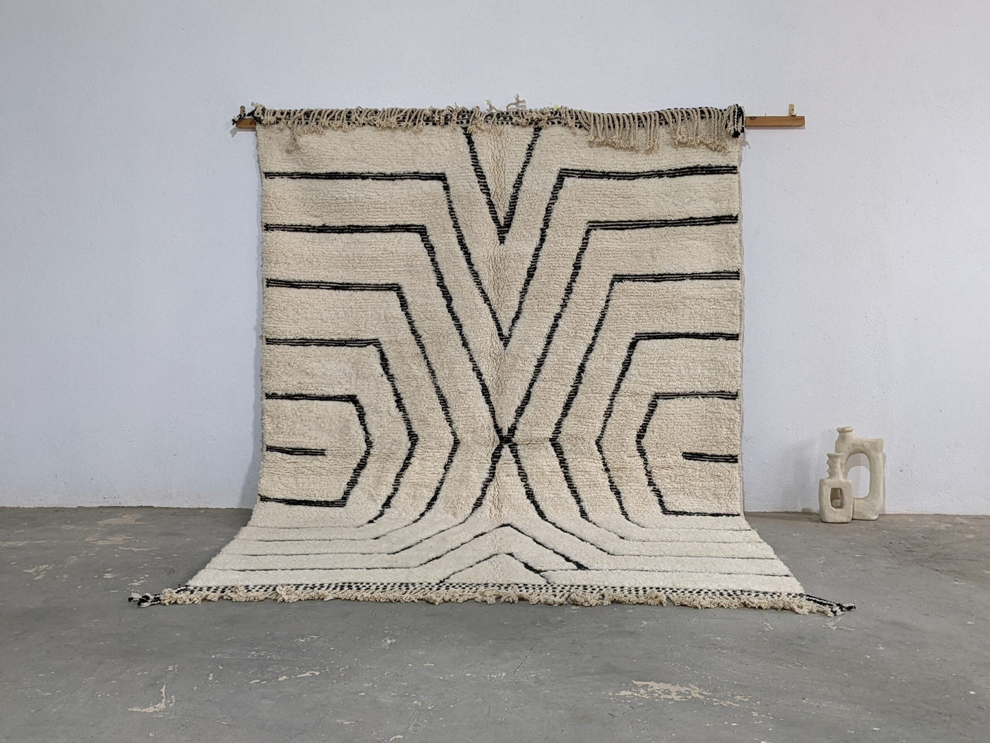 DecorBites™ Moroccan Handmade Traditional Beni Ouarain Rug 290 X 213 Cm