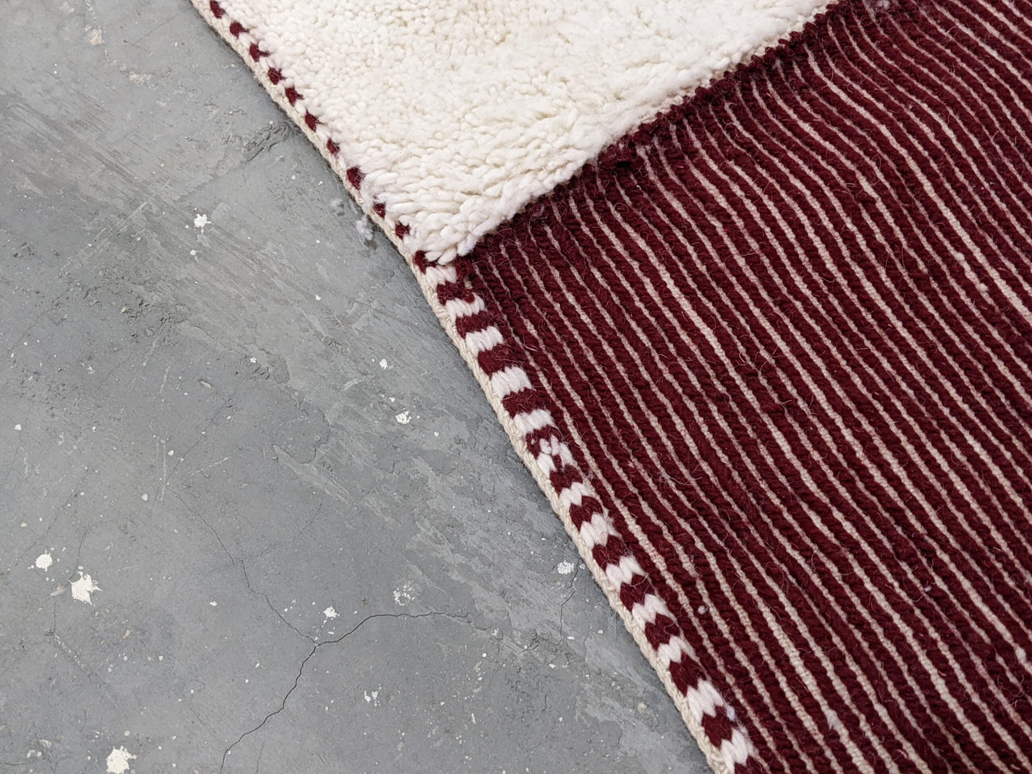 DecorBites™ Moroccan Handmade Traditional Beni Ouarain Rug 297 X 206 Cm