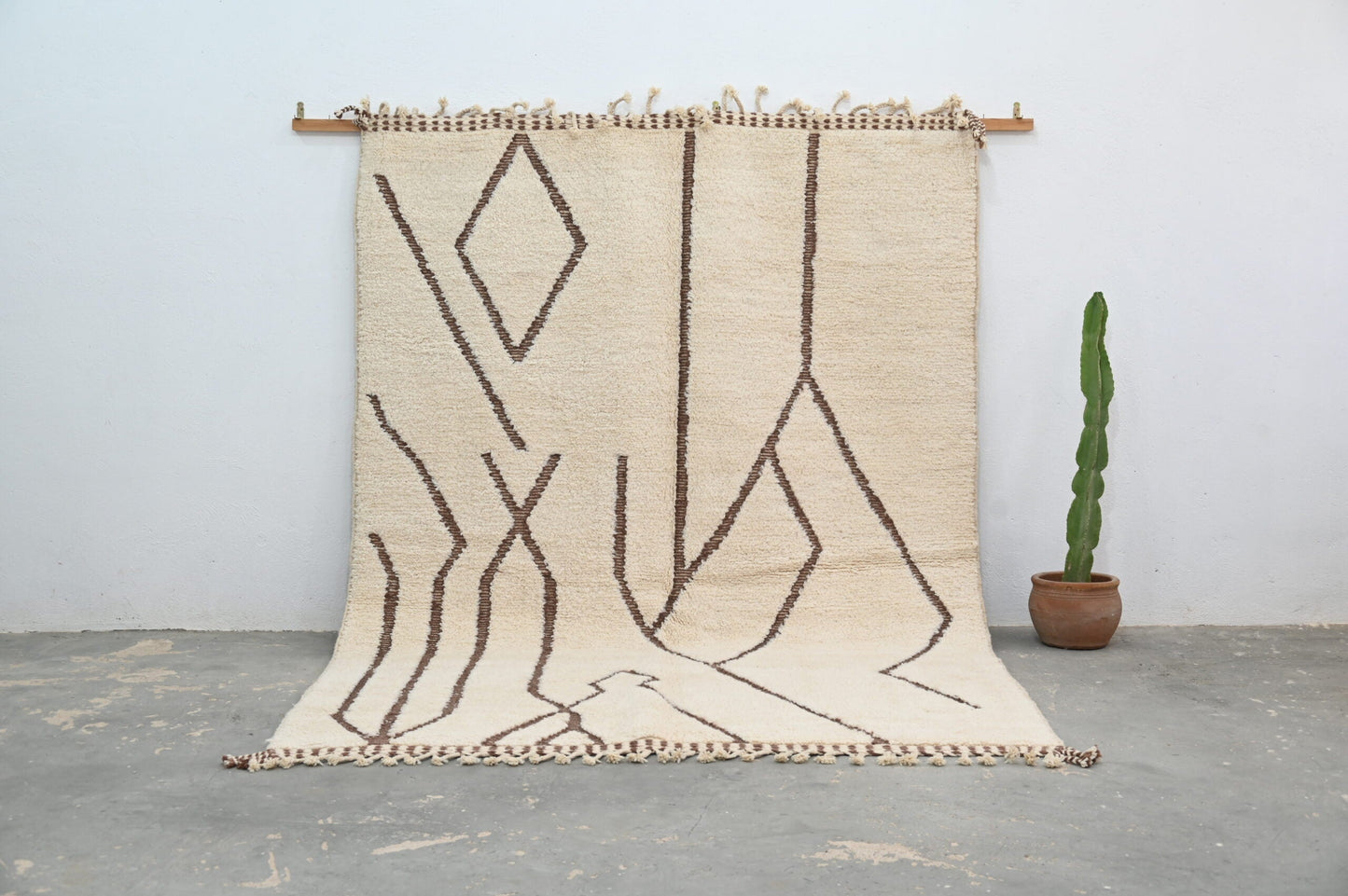 DecorBites™ Moroccan Handmade Traditional Beni Ouarain Rug 300 X 210 Cm