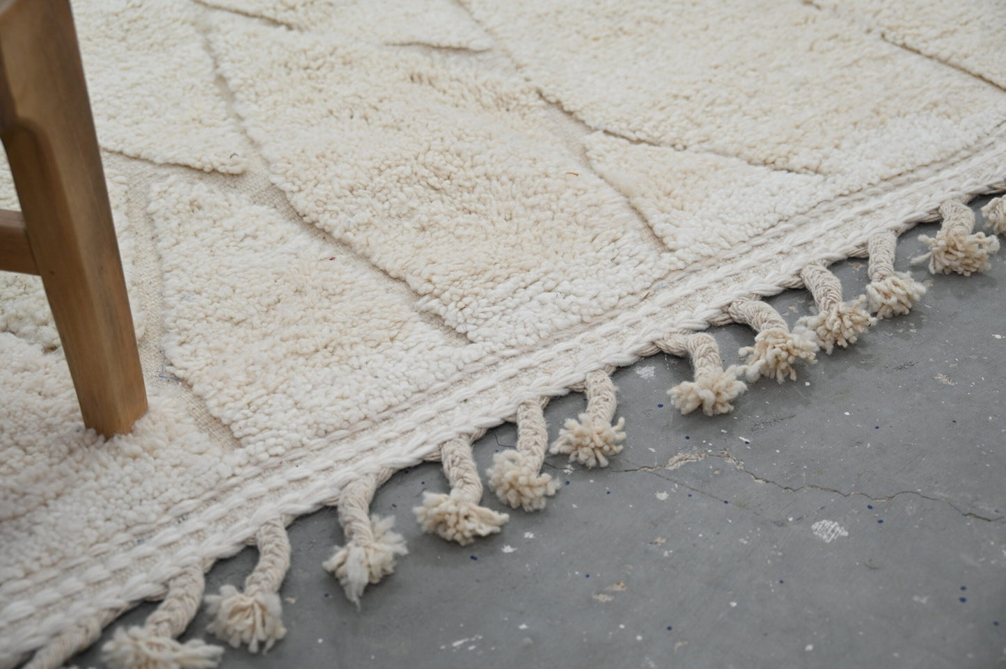 DecorBites™ Moroccan Handmade Traditional Beni Ouarain Rug 300 X 211 Cm