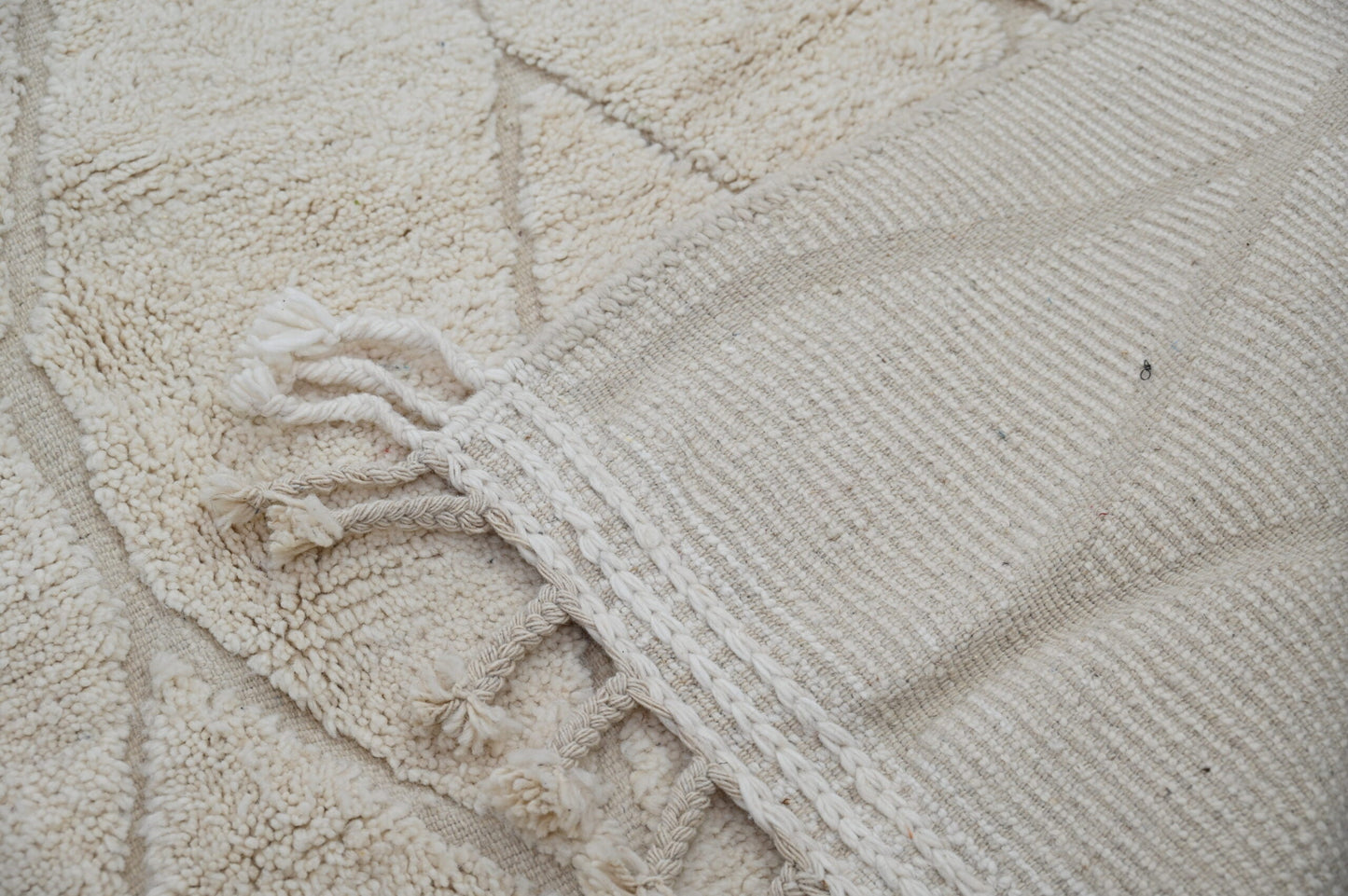 DecorBites™ Moroccan Handmade Traditional Beni Ouarain Rug 300 X 211 Cm