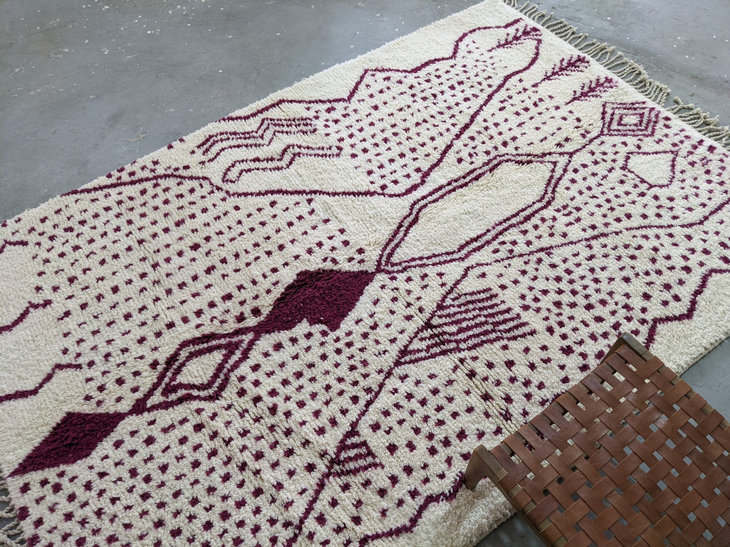 DecorBites™ Moroccan Handmade Traditional Beni Ouarain Rug 307 x 213 cm