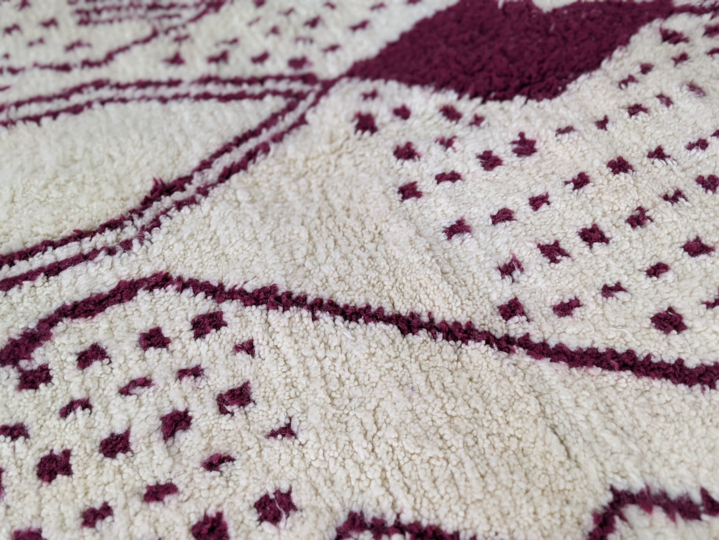 DecorBites™ Moroccan Handmade Traditional Beni Ouarain Rug 307 x 213 cm