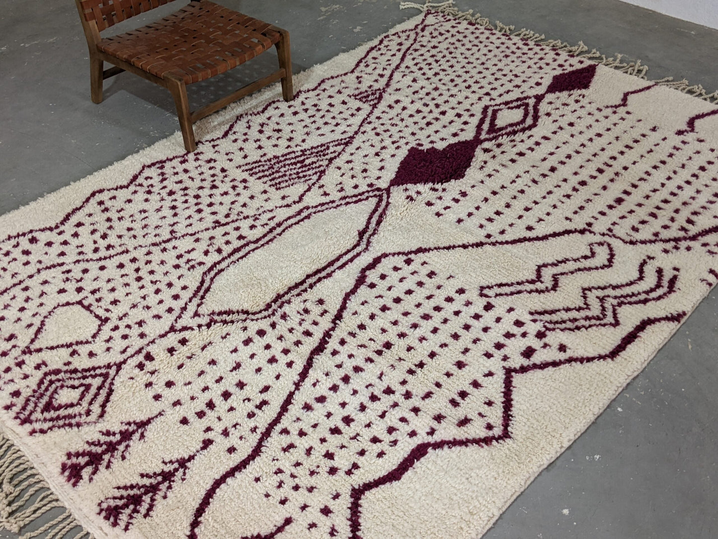 DecorBites™ Moroccan Handmade Traditional Beni Ouarain Rug 307 x 213 cm