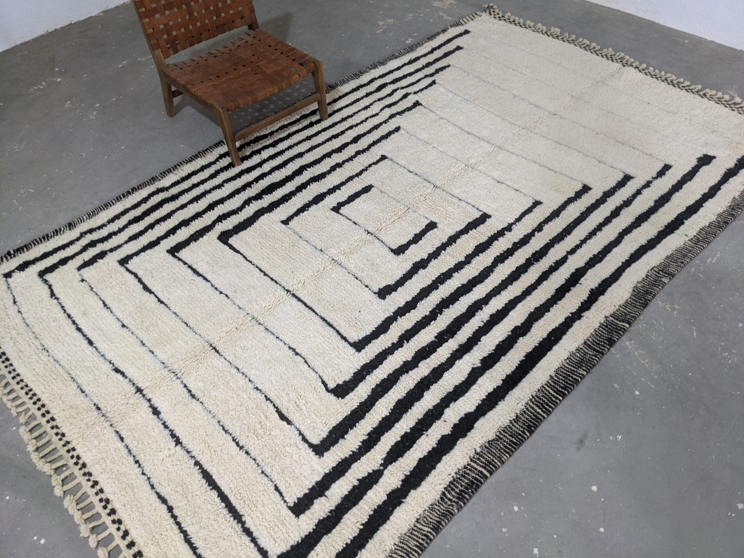 DecorBites™ Moroccan Handmade Traditional Beni Ouarain Rug 344 X 216 Cm