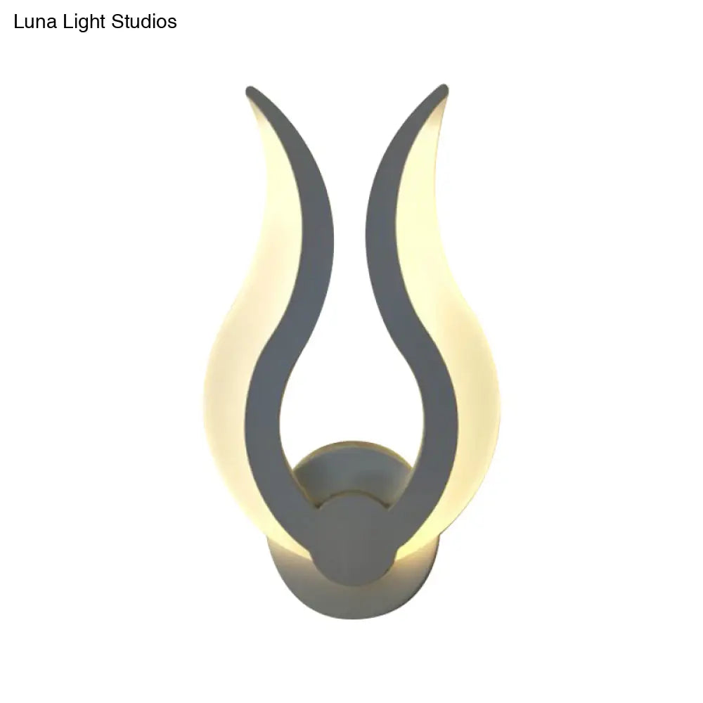 DecorBites™ Nordic LED Flame-Shaped Wall Sconce Light for Cozy Bedroom Ambiance in Warm/White