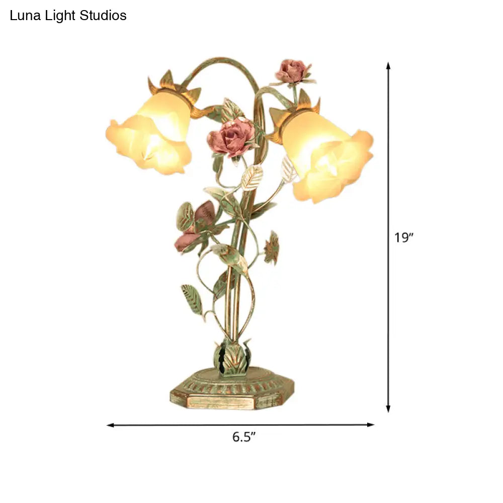 DecorBites™ Pastoral Metal Flared Nightstand Lamp with Flower Decoration - Green