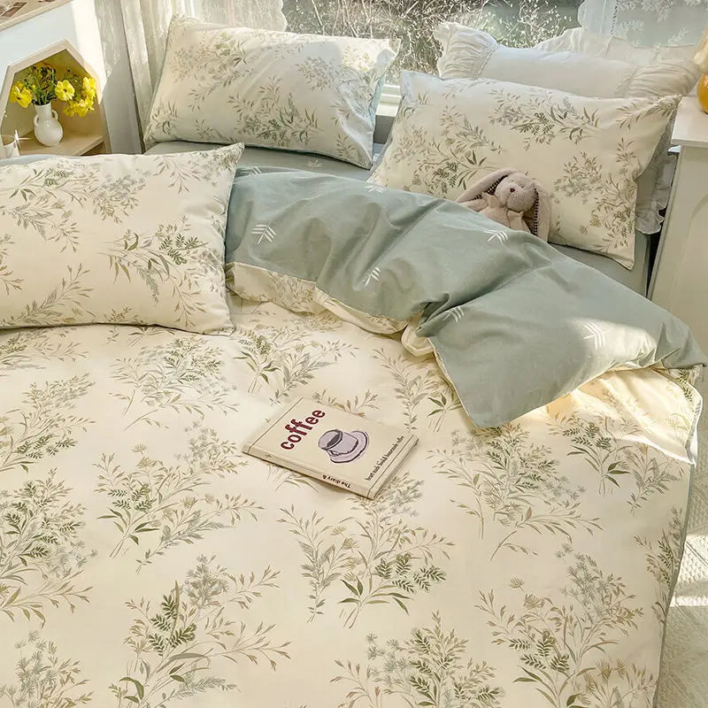 DecorBites™ Pink Floral Bedding Set - Queen Size