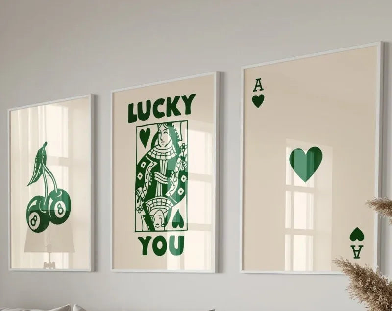 DecorBites™ Retro Wall Art Posters Set - Queen of Hearts