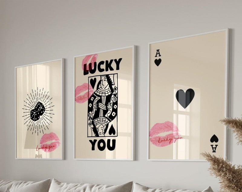 DecorBites™ Retro Wall Art Posters Set - Queen of Hearts