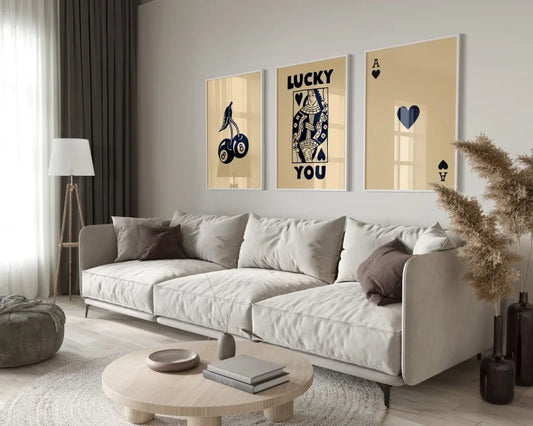 DecorBites™ Retro Wall Art Set - Queen of Hearts Theme